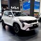 Unit Kia Sonet dipamerkan di booth Kia Corporation dalam ajang Indonesia International Motor Show, menampilkan desain modern dan fitur unggulan yang menyasar segmen SUV kompak perkotaan.