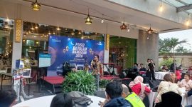 Suasana acara Fuso Berkah Ramadan 2026 yang digelar PT Sun Star Prima Motor di Hotel Ibis Style Jababeka Cikarang, Jumat (27/2/2026). Kegiatan diisi dengan pemaparan program promo bunga 0 persen, DP mulai 10 persen hingga tenor 5 tahun, serta dihadiri para pelaku usaha dan pelanggan Mitsubishi Fuso di kawasan industri Cikarang.