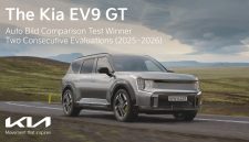 Kia EV9 GT saat menjalani uji komparatif Auto Bild di Jerman, di mana SUV listrik ini berhasil meraih peringkat pertama berkat kombinasi performa, kenyamanan, dan kemudahan penggunaan