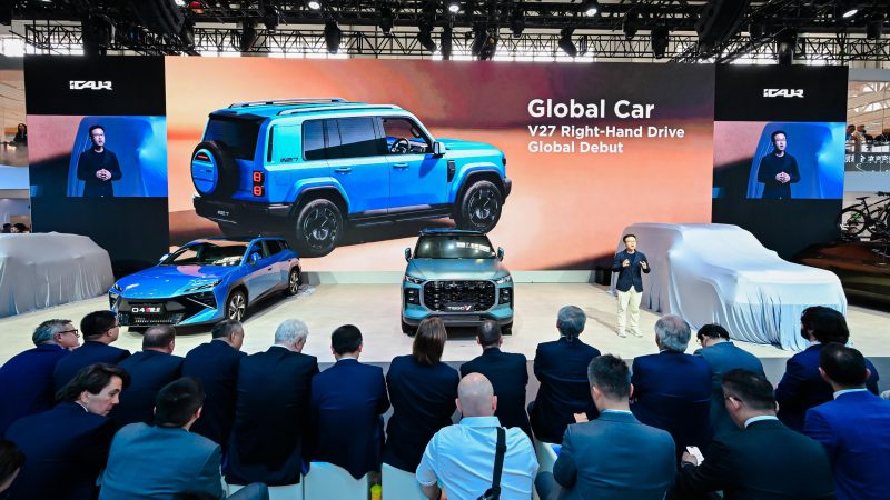 iCAR memperkenalkan V27 versi setir kanan (RHD) dalam ajang Beijing Auto Show 2026, menandai langkah ekspansi global sekaligus kesiapan masuk pasar Asia Tenggara, termasuk Indonesia.