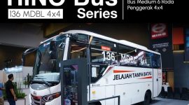 Hino Bus 136 MDBL 4x4 dipamerkan oleh PT Hino Motors Sales Indonesia dalam ajang GIICOMVEC 2026 di JIEXPO Kemayoran, Jakarta. Bus medium 6 roda ini mengusung penggerak 4x4 untuk operasional di medan berat seperti perkebunan dan pertambangan.