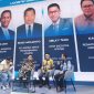 Aji Jaya (kanan) saat menjadi pembicara dalam talkshow FusoX Business Forum bersama pelaku industri logistik di Jakarta, Sabtu (11/4/2026), membahas strategi efisiensi operasional melalui layanan purna jual.