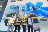 Melky Tako, CEO Tako Anugerah Korporasi, saat menjadi pembicara dalam diskusi sektor logistik di ajang pameran kendaraan komersial di Jakarta.