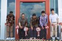 PT Hino Motors Sales Indonesia bersama PT Duta Cemerlang Motors meresmikan peningkatan layanan dealer menjadi fasilitas 3S di Sleman, Yogyakarta. Kehadiran dealer baru ini memperkuat layanan penjualan, servis, dan suku cadang guna mendukung operasional pelanggan kendaraan niaga Hino di wilayah DIY dan sekitarnya.