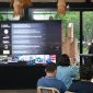 Perwakilan Kia memaparkan pencapaian global kendaraan listrik EV9 dalam acara media di Jakarta, Senin (4/5/2026).