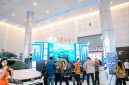 Keterangan Foto:
Booth Daihatsu ramai dikunjungi pengunjung saat gelaran Indonesia International Motor Show Surabaya 2026 di Grand City Convex, Surabaya, Selasa (26/5/2026). Daihatsu menghadirkan berbagai promo menarik, layanan trade-in, hingga fasilitas test drive Rocky Hybrid untuk memudahkan masyarakat memiliki mobil baru.