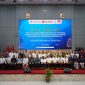 Perwakilan Hino Motors Sales Indonesia bersama POLTRADA Bali, KNKT, dan PT Cahaya Surya Bali Indah saat menggelar seminar keselamatan transportasi di Kampus POLTRADA Bali, Tabanan. Seminar membahas driver monitoring dan manajemen perawatan kendaraan guna meningkatkan efisiensi serta keselamatan armada niaga.