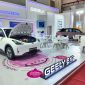 Unit Geely EX2 dipamerkan di booth Geely Auto Indonesia pada ajang Jakarta Fair 2026 di JIExpo Kemayoran, Jakarta. Mobil listrik ini menjadi sorotan dengan desain modern, fitur canggih, serta efisiensi tinggi untuk mobilitas perkotaan.
