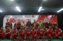 Peserta dan panitia berfoto bersama dalam pembukaan Daihatsu National SMK Skill Contest ke-9 di Jakarta, 12 Juni 2026. Ajang ini diikuti ratusan SMK binaan Daihatsu sebagai wadah unjuk keterampilan teknisi muda otomotif Indonesia.