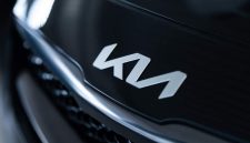 Filosofi Logo Kia 2026: Arti Symmetry, Rhythm, dan Rising