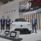 Volvo EX90 menjadi bintang utama di booth Volvo Car Indonesia pada GIIAS 2026. SUV listrik premium ini tampil sebagai flagship terbaru Volvo sekaligus menandai perayaan 99 tahun perjalanan merek asal Swedia tersebut di industri otomotif dunia.