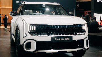 Kia resmi memasarkan The All-New Seltos di GIIAS 2026 dengan harga mulai Rp359 juta. SUV global terbaru ini hadir membawa desain modern, mesin Smartstream 1.5L, teknologi ADAS, serta fitur premium untuk memberikan kenyamanan dan keamanan berkendara yang lebih baik.