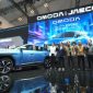 OMODA O4 EV resmi diperkenalkan dan membuka pemesanan perdana di GIIAS 2026. Indonesia menjadi negara pertama yang menghadirkan mobil listrik berbasis AI ini, dengan penawaran benefit senilai Rp50 juta bagi 1.000 konsumen pertama.