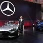 Mercedes-Benz menandai 140 tahun inovasi melalui perjalanan global "140 Years. 140 Places" dengan tiga unit S-Class terbaru yang melintasi enam benua menuju 140 lokasi bersejarah sebagai simbol perjalanan teknologi, kemewahan, dan kepeloporan merek otomotif asal Jerman tersebut.