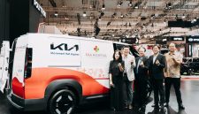 Kia PV5 Medical Purpose Vehicle dipamerkan di GIIAS 2026, menampilkan konsep โHealthcare on the Moveโ dengan fasilitas pemeriksaan kesehatan seperti USG portabel, retina scan, dan EKG dalam satu kendaraan.