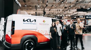 Kia PV5 Medical Purpose Vehicle dipamerkan di GIIAS 2026, menampilkan konsep “Healthcare on the Move” dengan fasilitas pemeriksaan kesehatan seperti USG portabel, retina scan, dan EKG dalam satu kendaraan.