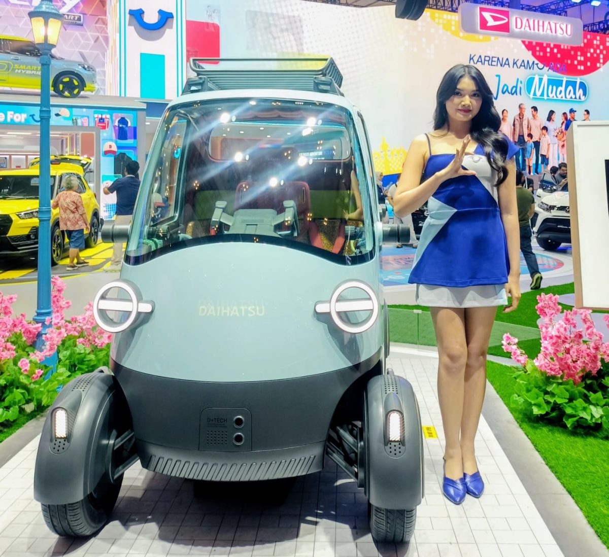 Midget X, mobil listrik konsep Daihatsu yang terinspirasi dari legenda bemo, tampil menjadi salah satu daya tarik di booth Daihatsu pada ajang GIIAS 2026 di ICE BSD, Tangerang.