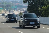 Rombongan The All-New Kia Seltos melintasi ruas tol saat kegiatan Driving Experience JakartaβBogor untuk menguji performa, kenyamanan, dan teknologi keselamatan SUV terbaru Kia di berbagai kondisi jalan.