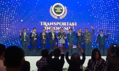 DFSK Gelora E Raih Penghargaan Pelopor Kendaraan Listrik Komersial