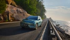 Geely EX5 menawarkan efisiensi energi untuk mobilitas harian dengan biaya kepemilikan yang diklaim lebih terjangkau, didukung konsumsi listrik yang hemat serta biaya perawatan berkala yang kompetitif.