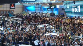 Suasana pameran GAIKINDO Indonesia International Auto Show (GIIAS) yang dipadati ribuan pengunjung. GIIAS 2026 akan kembali digelar di ICE BSD City pada 29 Juli–9 Agustus 2026 dengan menghadirkan berbagai peluncuran kendaraan dan teknologi otomotif terbaru. (doc).