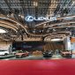 Booth Lexus Indonesia di GIIAS 2026 menghadirkan konsep "Discover the Evolution of Luxury" dengan pengalaman multi-sensori serta menampilkan The All-New Lexus ES sebagai salah satu daya tarik utama pameran.