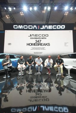 JAECOO Gandeng 347 Homebreaks dan NMAA, Tampilkan J5 EV Berkonsep Personalisasi