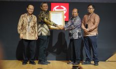 Hino Perbarui Sertifikat TKDN, Perkuat Komitmen Gunakan Komponen Lokal
