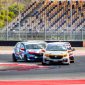 Persaingan sengit pembalap Honda Racing Indonesia di kelas ITCR 1.200 pada Mandalika Festival of Speed (MFoS) 2026 di Pertamina Mandalika International Circuit, Lombok. Tiga Honda Brio RS tampil beriringan memperebutkan posisi terdepan.