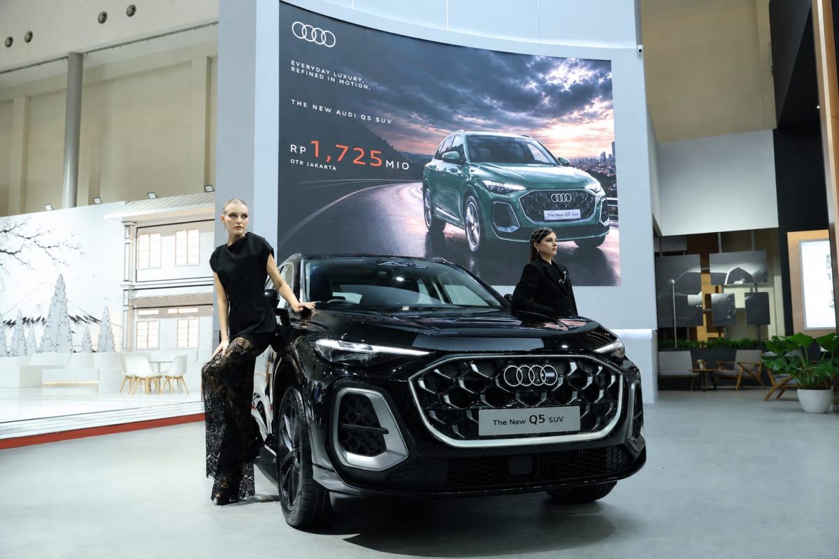 The New Audi Q5 SUV resmi diluncurkan di GIIAS 2026. SUV premium terbaru Audi ini dibanderol mulai Rp1,725 miliar OTR Jakarta dan melengkapi jajaran Audi Q Series di Indonesia.