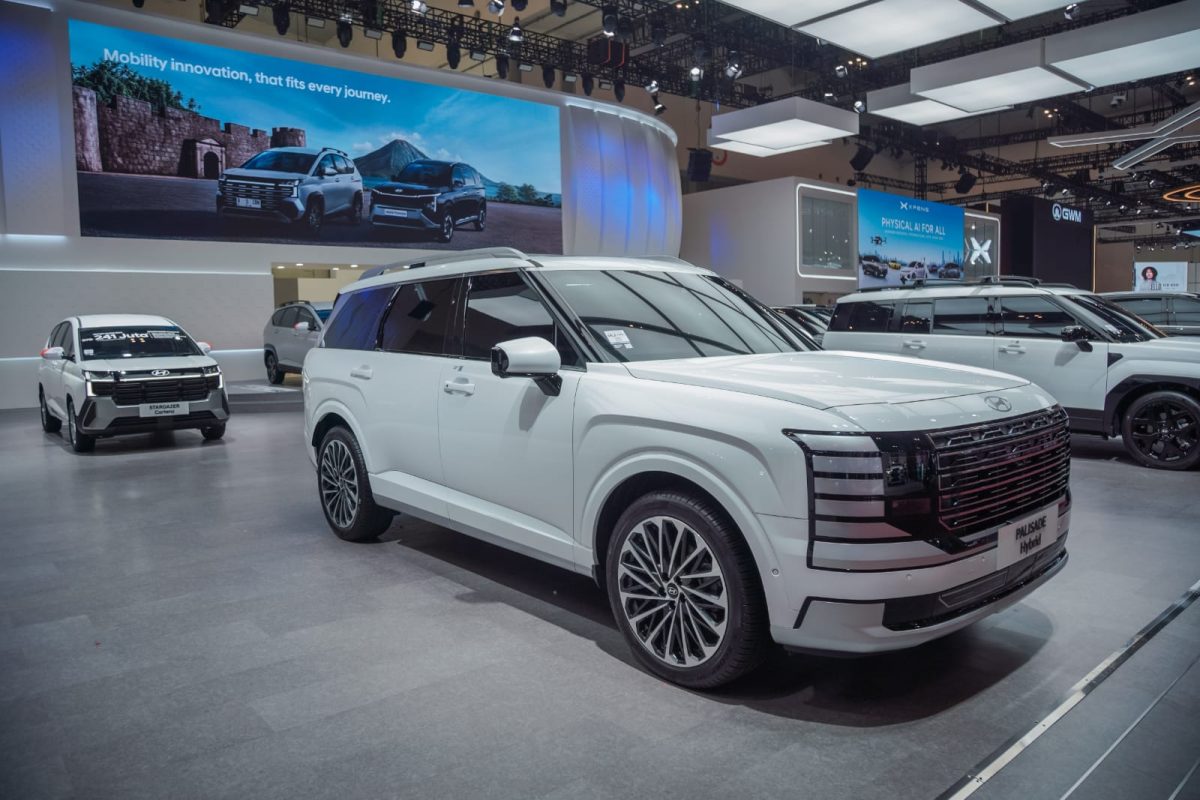 Hyundai menampilkan jajaran SUV andalannya, mulai dari CRETA, all-new SANTA FE, all-new PALISADE, hingga IONIQ 9, dalam ajang GIIAS 2026 di ICE BSD City, Tangerang, Jumat (7/8/2026).