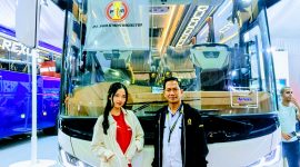 Boby Ardianto, perwakilan PT Piala Mas Industri, menjelaskan produk dan kiprah perusahaan di ajang GIIAS 2026, ICE BSD, Tangerang, Banten, Minggu (9/8/2026).
