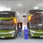 Dua unit bus karoseri Adiputro tampil di booth Adiputro pada ajang GIIAS 2026 di ICE BSD, Tangerang, Banten. Kehadiran produk tersebut menjadi bagian dari inovasi Adiputro untuk menjawab kebutuhan transportasi bus di Indonesia.