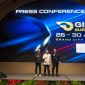 Sekretaris I GAIKINDO Eddy Sumedi (tengah) bersama jajaran GAIKINDO saat konferensi pers GIIAS Surabaya 2026 di Surabaya, Rabu (19/8/2026). Pameran otomotif tersebut akan digelar di Grand City Surabaya pada 26–30 Agustus 2026 dengan menghadirkan 37 merek kendaraan dan tambahan satu hall baru.