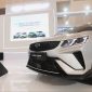 Geely Coolray tampil perdana di ajang GIIAS Surabaya 2026. Compact SUV bermesin 1.5L turbo ini menjadi model ICE pertama Geely di Indonesia dan ditawarkan dengan harga mulai Rp341 juta untuk pasar Surabaya.