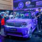Honda Super One tampil di ajang pameran otomotif di Surabaya. Mobil listrik tersebut menjadi salah satu daya tarik pengunjung yang hadir untuk melihat langsung jajaran kendaraan Honda