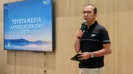 Direktur Pemasaran PT Toyota-Astra Motor (TAM) Bansar Maduma menyampaikan paparan dalam acara Toyota Media Appreciation Day 2026 di Tangerang, Banten, Sabtu. Dalam kesempatan tersebut, Bansar mengungkap perkembangan SPK Toyota dan respons konsumen terhadap kendaraan elektrifikasi selama GIIAS 2026.