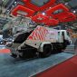 Ket. Isuzu GIGA FVR Road Sweeper hasil kolaborasi PT Isuzu Astra Motor Indonesia (IAMI) dan YMG Tech Mobility dipamerkan di ajang GIIAS 2026 di ICE BSD City, Tangerang. Kendaraan berbasis aplikasi khusus ini dirancang untuk mendukung layanan kebersihan jalan di kawasan perkotaan, industri, dan area komersial dengan performa tinggi serta efisiensi operasional. Dok. Isuzu Astra Motor Indonesia.