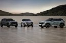 Tiga unit Kia Seltos tampil dalam berbagai pilihan desain dan warna. The all-new Seltos menjadi salah satu model SUV yang turut mendorong pertumbuhan penjualan global Kia hingga Juli 2026.