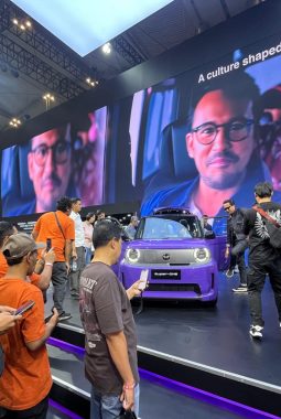 “Bukan Mobil Listrik Biasa! Honda Super-ONE Langsung Diserbu, Kuota 100 Unit Terancam Ludes”
