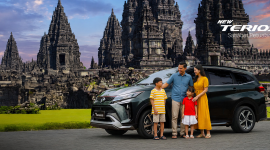 Daihatsu New Terios tampil dengan latar Candi Prambanan, Yogyakarta. Hingga Juli 2026, Terios mencatat penjualan kumulatif 8.512 unit dan menjadi salah satu kontributor utama penjualan Daihatsu di pasar otomotif nasional.
