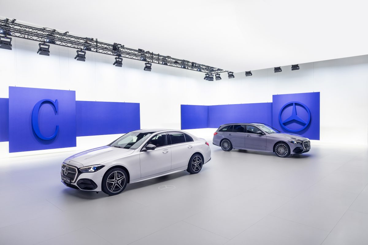 Mercedes-Benz C-Class Makin Pintar, Bawa AI, MB.OS hingga Plug-in Hybrid.