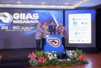 Wakil Menteri Perindustrian RI Faisol Riza resmi membuka GIIAS Surabaya 2026 di Grand City Convex, Surabaya, Rabu (26/8/2026). Pameran tahun ini diikuti 37 merek kendaraan dan 25 industri pendukung.