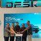 DFSK E5 Plus resmi diperkenalkan di Bali dengan harga Rp534 juta OTR Bali, atau Rp494 juta untuk lima pembeli pertama. SUV PHEV ini dibekali 18 fitur ADAS Level 2 dan teknologi V2L.