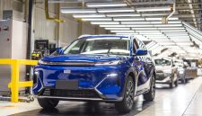 Geely EX5 EM-i Super Hybrid mulai diproduksi secara lokal di Ayrton Senna Industrial Complex, Brasil.