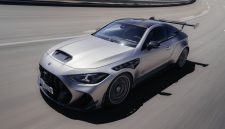 Mercedes-AMG CLE 646 Spezialanfertigung hadir dengan mesin V8 biturbo 4,0 liter bertenaga 646 hp, penggerak roda belakang, dan kecepatan maksimum 310 km/jam. Model ini hanya diproduksi 30 unit di dunia.