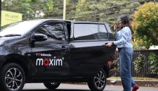 Head of Subdivision Maxim Tasikmalaya, Aty Nurhayaty, menyampaikan informasi terkait layanan Car Hemat dan Car Plus yang kini hadir untuk memenuhi kebutuhan transportasi masyarakat Tasikmalaya.