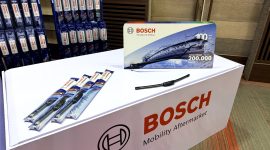 Produk wiper Bosch Mobility Aftermarket dipamerkan dalam kegiatan peringatan 100 tahun teknologi wiper Bosch di Jakarta, Kamis (3/9/2026).
