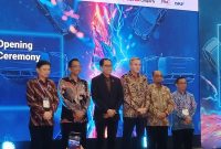 Wakil Menteri Perindustrian RI Faisol Riza bersama perwakilan Messe Frankfurt dan GIAMM saat membuka Automechanika Jakarta 2026 di Nusantara International Convention Exhibition (NICE), PIK 2, Tangerang, Kamis (24/9/2026).