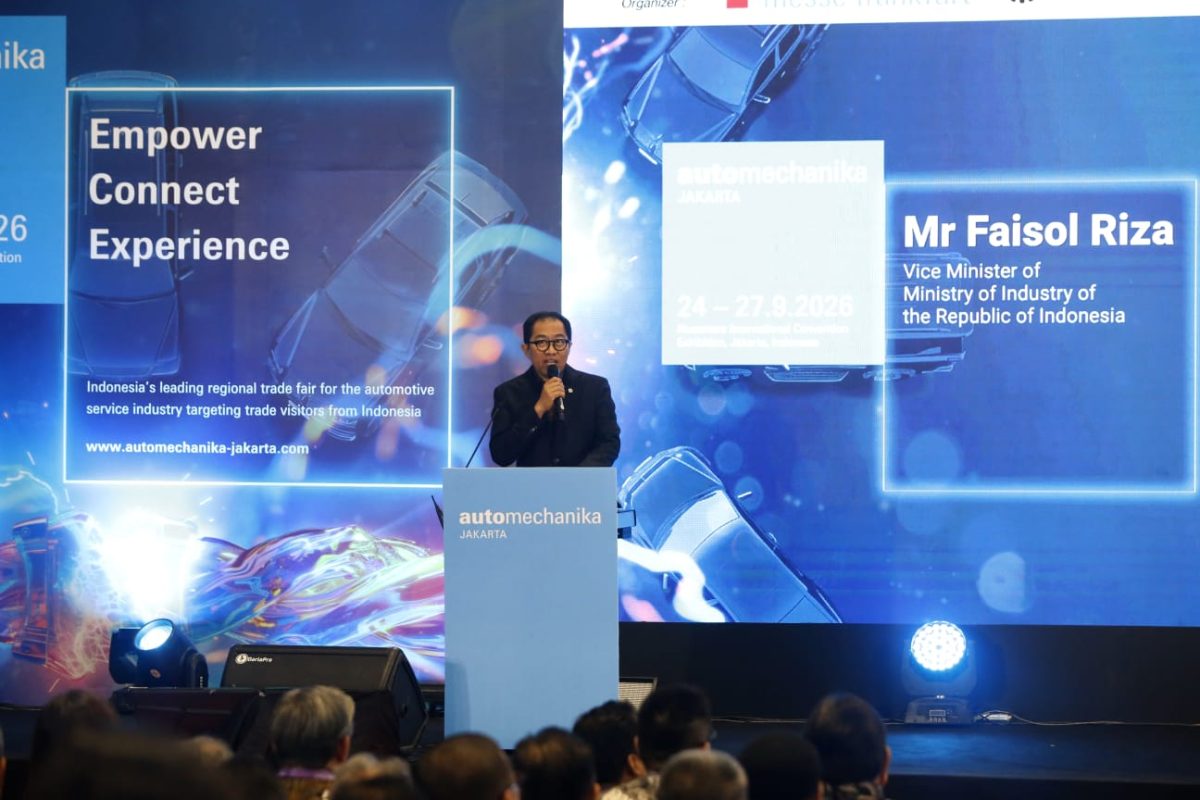 Wamenperin Faisol Riza menegaskan posisi Indonesia sebagai basis produksi, rantai pasok, dan pusat investasi otomotif regional.